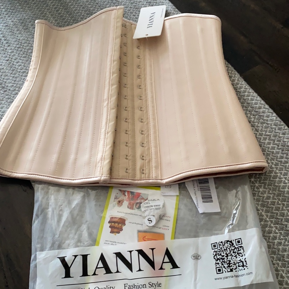 Waist clincher